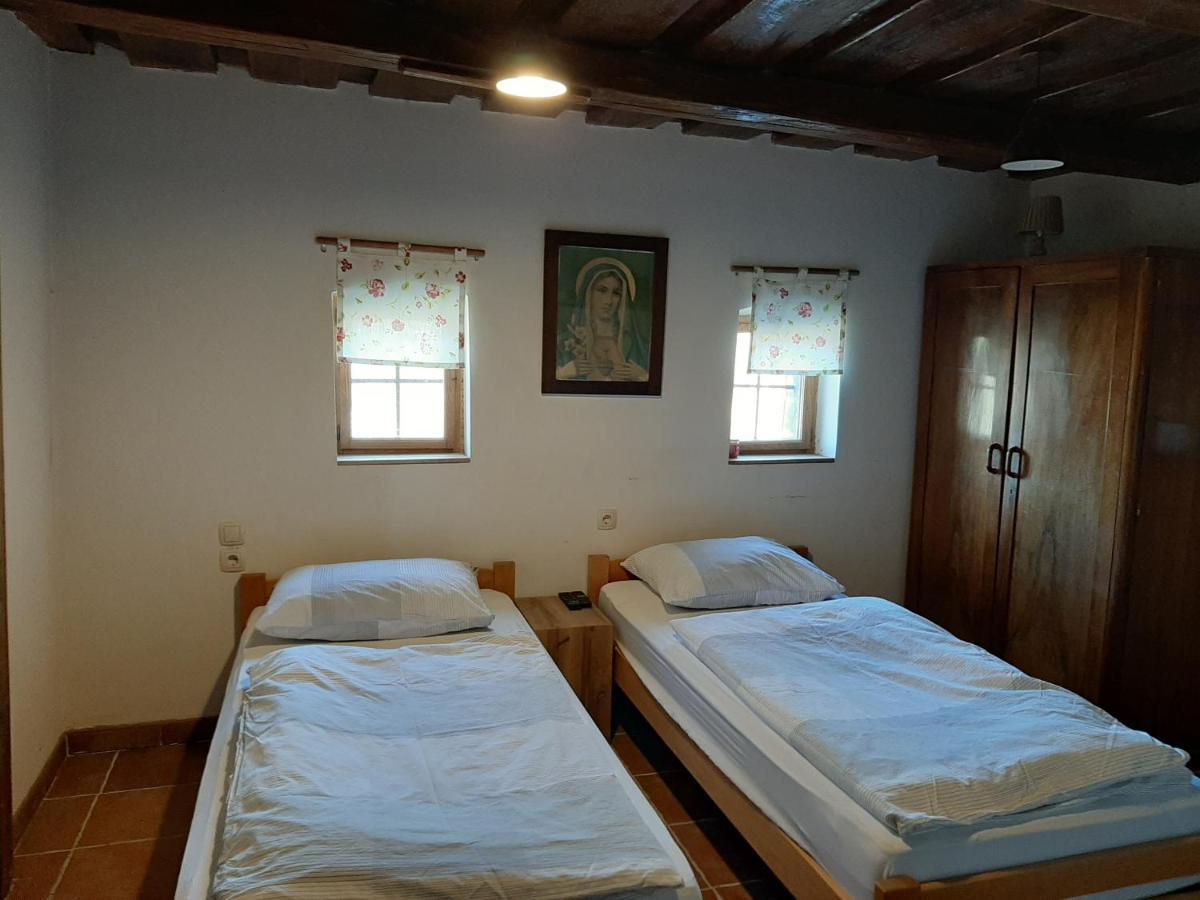 Farmica, Bed&Breakfast, Bazen Izdvojen Nekoliko Minuta Hoda Thurdevac Exterior photo
