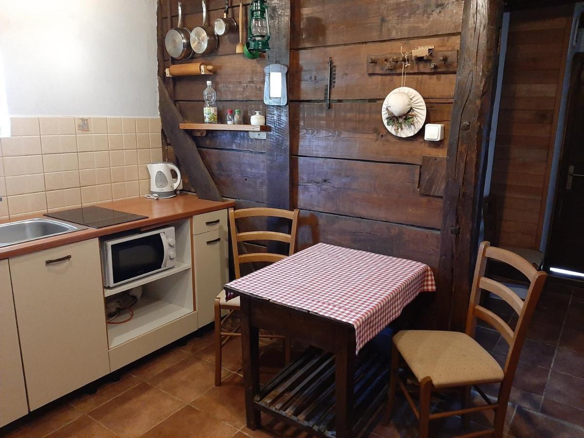 Farmica, Bed&Breakfast, Bazen Izdvojen Nekoliko Minuta Hoda Thurdevac Exterior photo